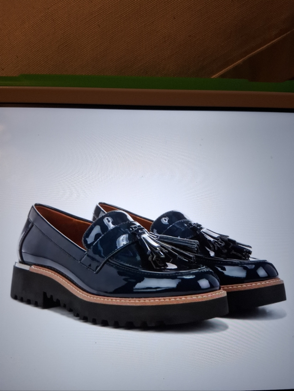 Franco Sarto "Carolynn" Tassel Loafers Size 8, Like New!